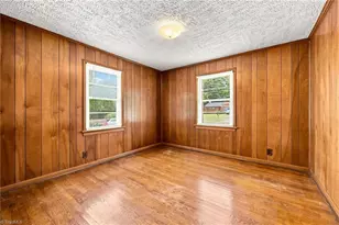 2010 Edgewood Dr, High Point, NC 27262 - Photo 17