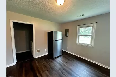 401 Martin Luther King Drive, Thomasville, NC 27360 - Photo 7