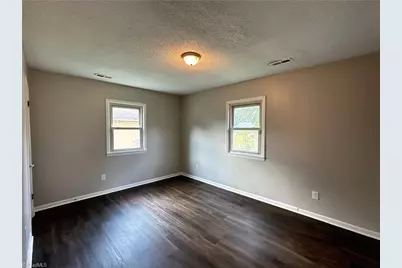 401 Martin Luther King Drive, Thomasville, NC 27360 - Photo 11