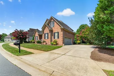 3033 Cameron Village Court, Winston-Salem, NC 27103 - Photo 3