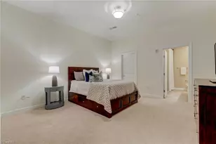 201 N Elm St, Greensboro, NC 27401 - Photo 19