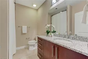 201 N Elm St, Greensboro, NC 27401 - Photo 23