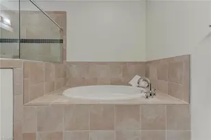 201 N Elm St, Greensboro, NC 27401 - Photo 15