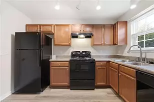 1475 Worchester St, Kernersville, NC 27284 - Photo 11