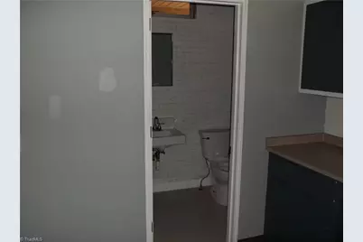 208 Center Street, Lexington, NC 27292 - Photo 13