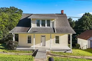 911 I St, North Wilkesboro, NC 28659 - Photo 3