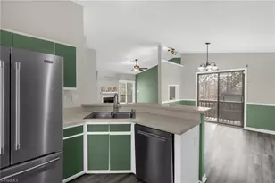 9 Dunnberry Ct, Greensboro, NC 27455 - Photo 21