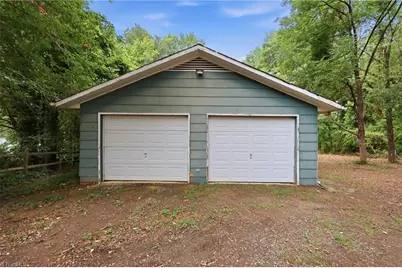 719 Greenwood Drive, Burlington, NC 27217 - Photo 29