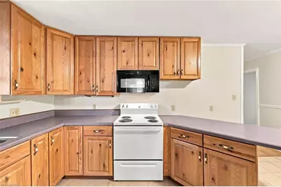 719 Greenwood Drive, Burlington, NC 27217 - Photo 7