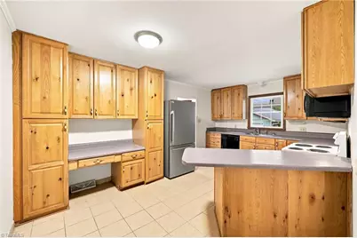 719 Greenwood Drive, Burlington, NC 27217 - Photo 5