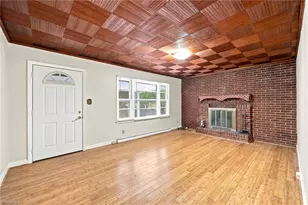 719 Greenwood Dr, Burlington, NC 27217 - Photo 9