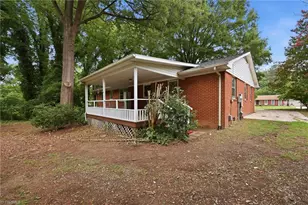 719 Greenwood Dr, Burlington, NC 27217 - Photo 45