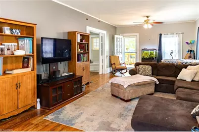 533 Fayetteville Street, Liberty, NC 27298 - Photo 5