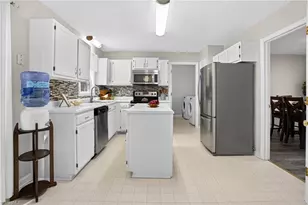 5805 Edgebrook Ct, Jamestown, NC 27282 - Photo 35