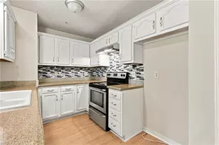 3638 Morris Farm Dr, Greensboro, NC 27409 - Photo 11
