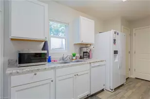 1745 Sandersted Village Cir, Winston-Salem, NC 27103 - Photo 7