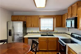 206 Larkspur Ln, Thomasville, NC 27360 - Photo 7