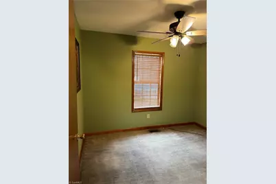 206 Larkspur Lane, Thomasville, NC 27360 - Photo 15