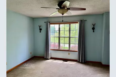 206 Larkspur Lane, Thomasville, NC 27360 - Photo 9