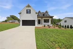 377 Lenalan Dr, Lexington, NC 27295 - Photo 1