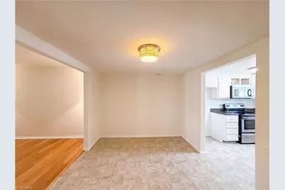 2902 Saint Marks Road #E, Winston-Salem, NC 27103 - Photo 3
