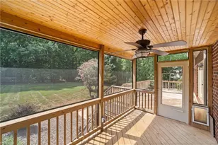 4606 Hartsford Dr, Greensboro, NC 27406 - Photo 11