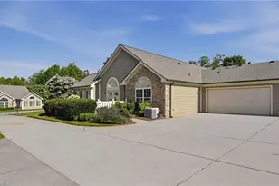 3476 Waterwheel Cir, Winston-Salem, NC 27103 - Photo 25