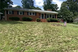 1112 Green St, Reidsville, NC 27320 - Photo 3