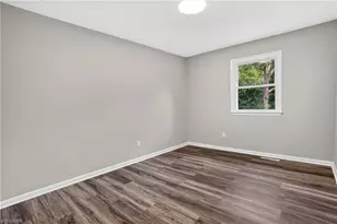 5701 Cannoy St, Winston-Salem, NC 27105 - Photo 13