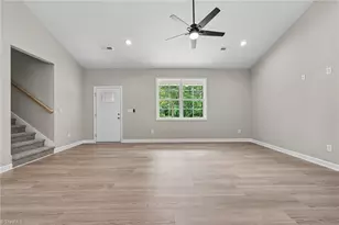 125 City Line Dr, Thomasville, NC 27360 - Photo 3