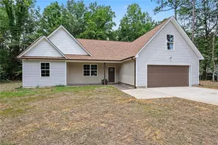 125 City Line Dr, Thomasville, NC 27360 - Photo 1