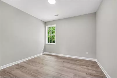 125 City Line Drive, Thomasville, NC 27360 - Photo 25