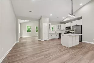 125 City Line Dr, Thomasville, NC 27360 - Photo 5