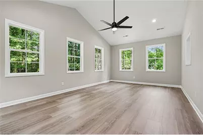 125 City Line Drive, Thomasville, NC 27360 - Photo 11