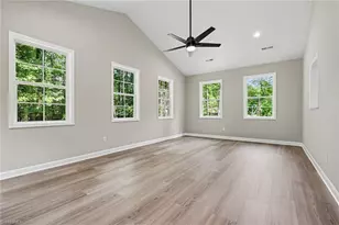125 City Line Dr, Thomasville, NC 27360 - Photo 11