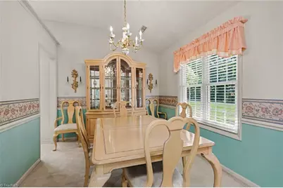 7 Brandywine Circle, Greensboro, NC 27409 - Photo 11