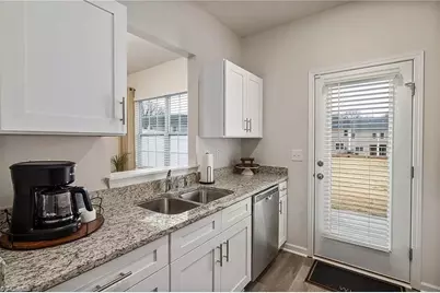 5621 Carrington Court, Trinity, NC 27370 - Photo 5