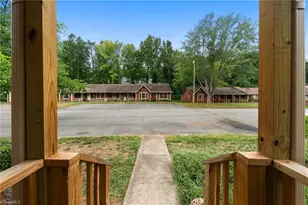 524 Rock Cliff Ct, Winston-Salem, NC 27104 - Photo 5