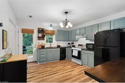 524 Rock Cliff Court, Winston-Salem, NC 27104 - Photo 17