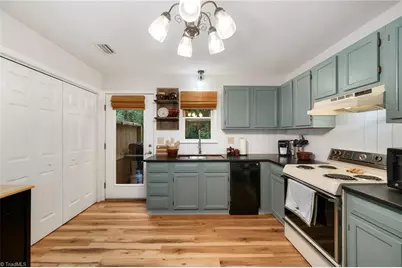 524 Rock Cliff Court, Winston-Salem, NC 27104 - Photo 19