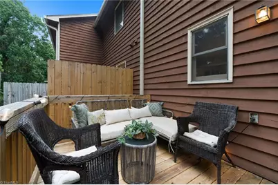 524 Rock Cliff Court, Winston-Salem, NC 27104 - Photo 9