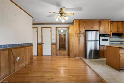 508 Wentworth Drive, Graham, NC 27253 - Photo 5
