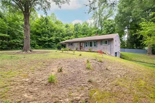 1532 Harrison St, Reidsville, NC 27320 - Photo 5