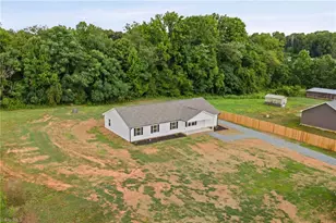 1013 Blue Dan Ln, Yadkinville, NC 27055 - Photo 45