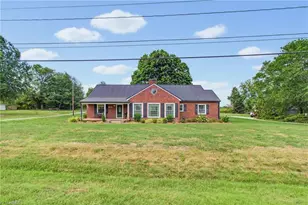 4264 High Point Rd, Winston-Salem, NC 27107 - Photo 5