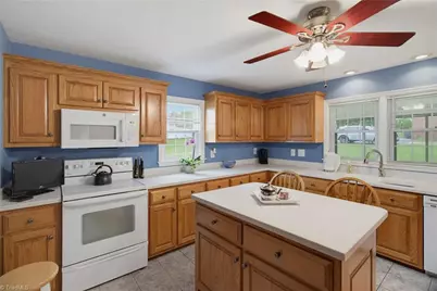 4264 High Point Road, Winston-Salem, NC 27107 - Photo 13