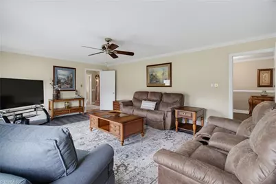 4264 High Point Road, Winston-Salem, NC 27107 - Photo 11