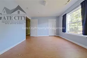905 Hanahan Ct, Greensboro, NC 27409 - Photo 7