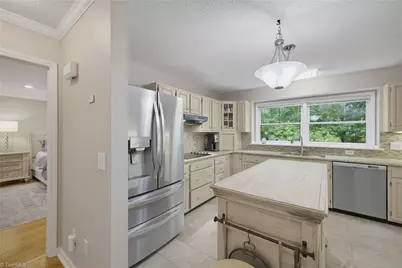 1817 Brunswick Court, High Point, NC 27262 - Photo 15
