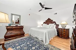 360 Elm St, Greensboro, NC 27401 - Photo 9